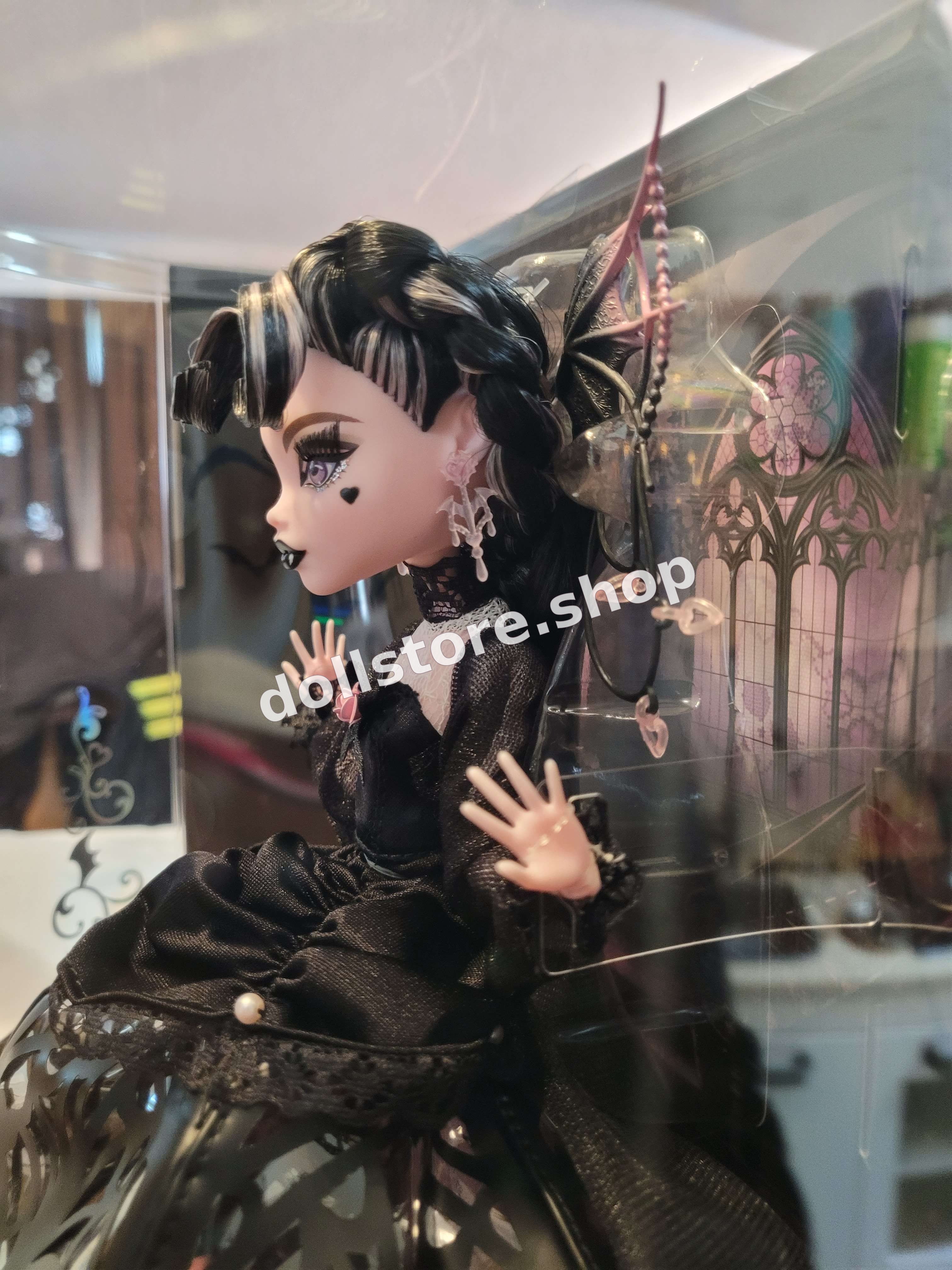 Outra foto de Draculaura: Vampire Heart